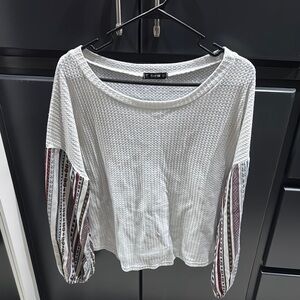 SHEIN Textured White Top with Patterned Sleeves